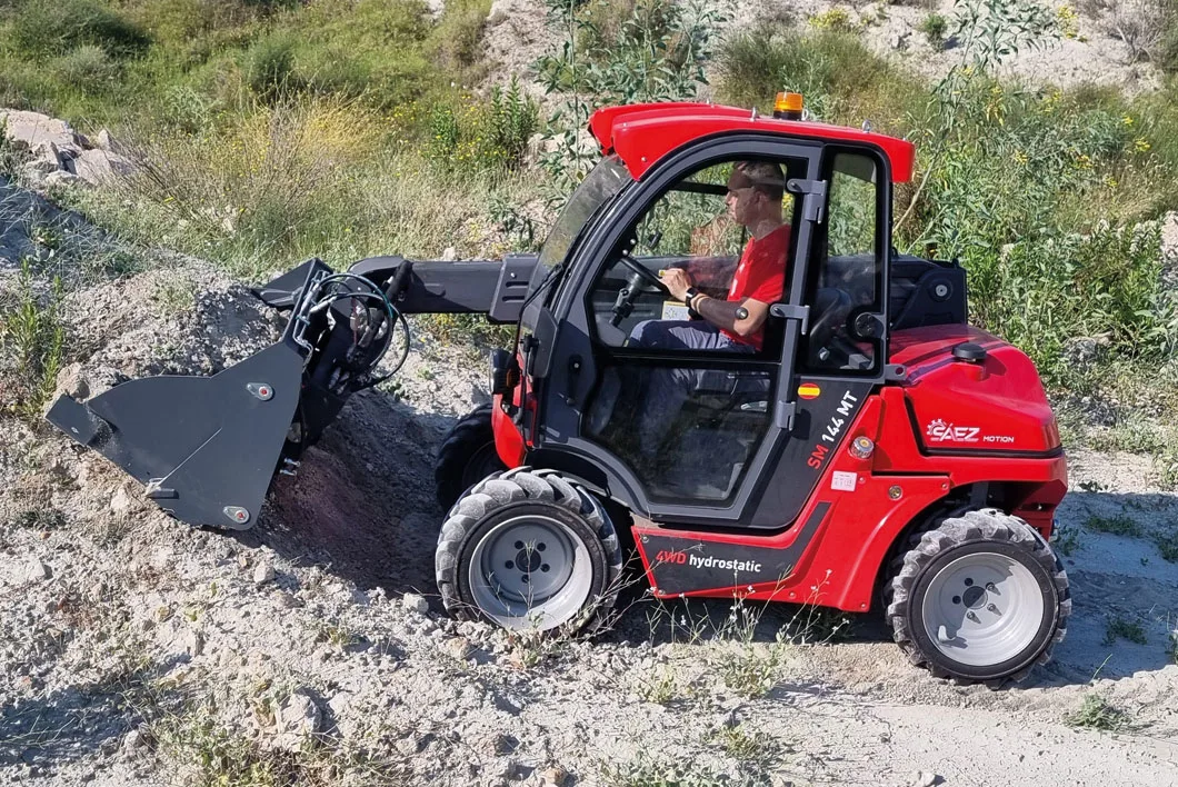 Sáez Motion – Manipulador Telescópico SM 144MT Sáez Motion - Manipulador Telescópico SM 144MT