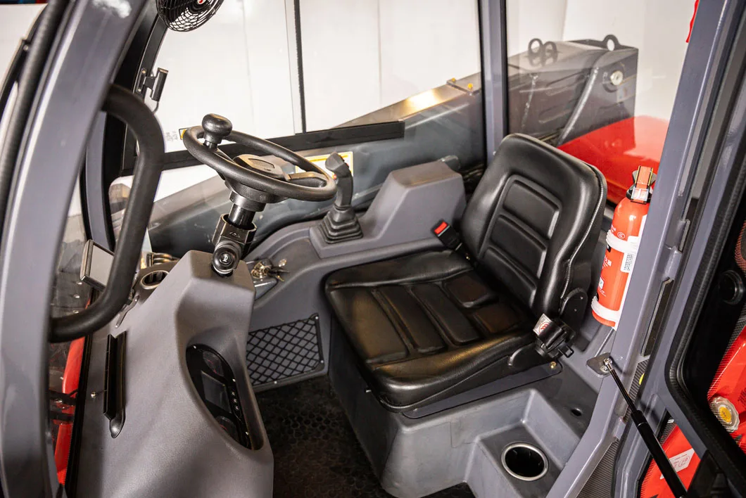 Sáez Motion – Manipulador Telescópico SM 144MT Sáez Motion - Manipulador Telescópico SM 144MT