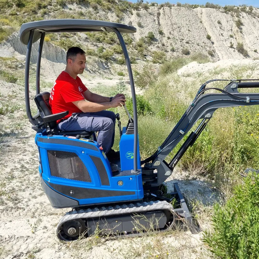 Sáez Motion - Miniexcavadora Eléctrica SME 12EC