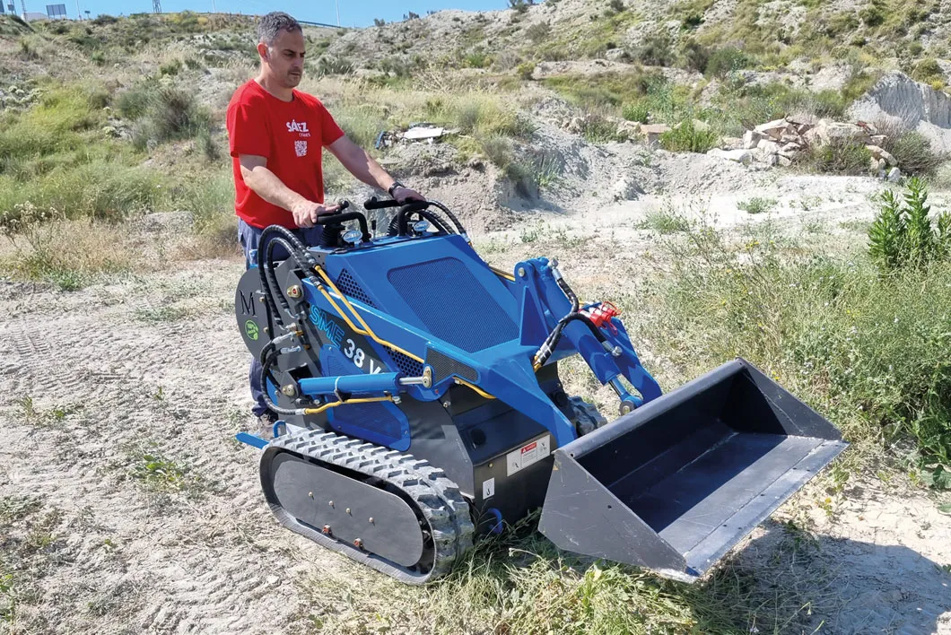 Sáez Motion – Cargadora Compacta SME 38VC Sáez Motion - Cargadora Compacta SME 38VC