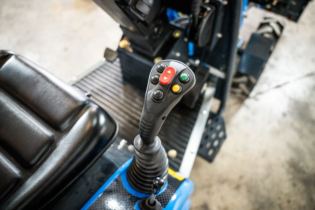 Sáez Motion – Minicargadora Articulada Eléctrica SME 512MA Sáez Motion - Minicargadora Articulada Eléctrica SME 512MA